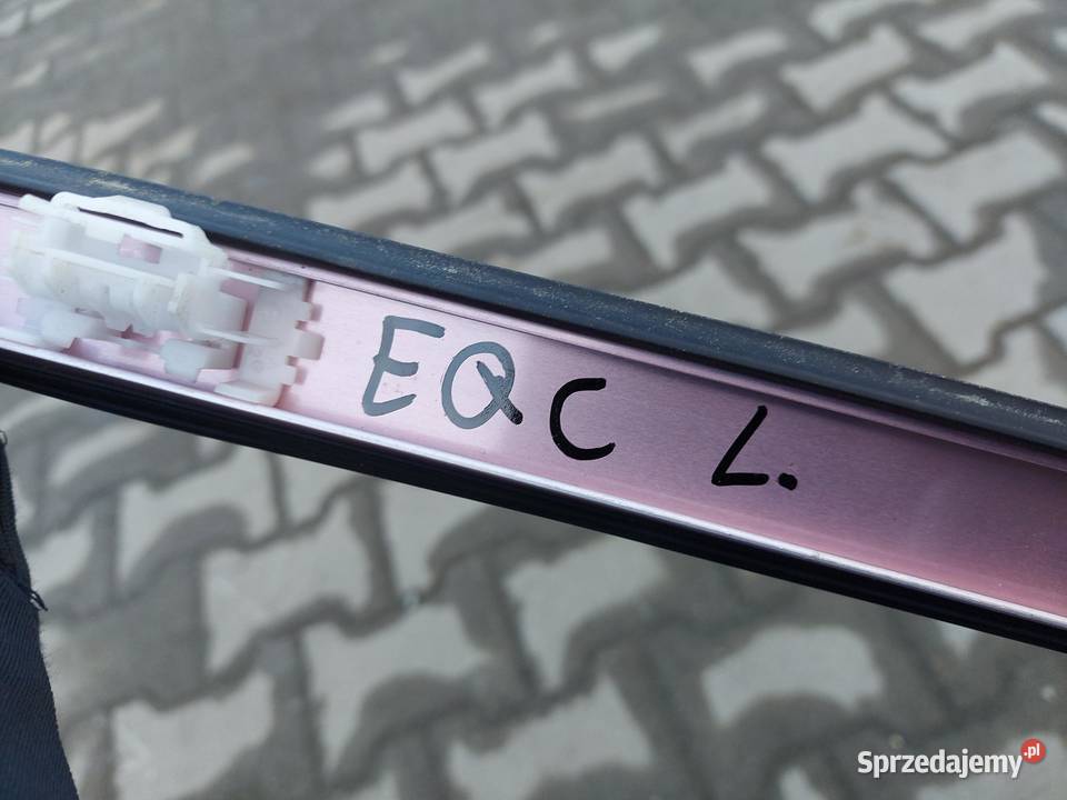 Mercedes EQC 400 W293 LISTWA DACHOWA LEWA