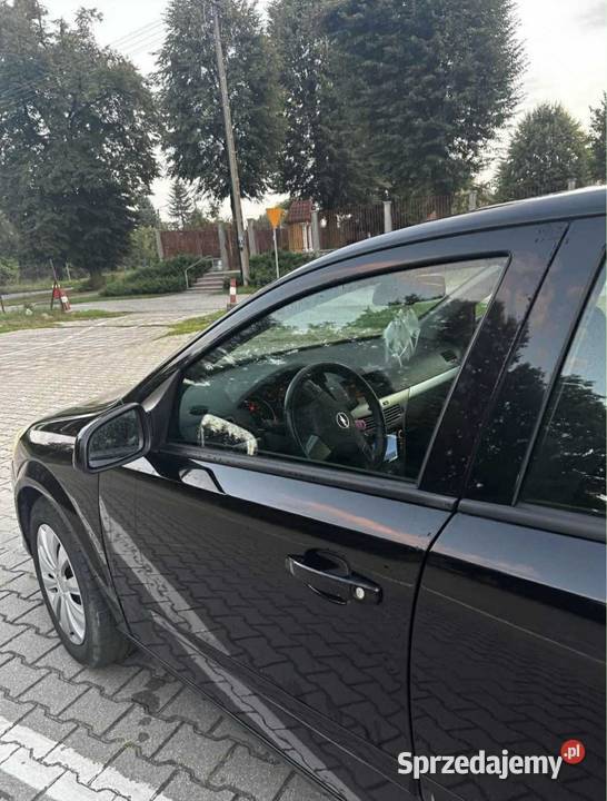 Opel astra h BG 18 140 Hatchback Trawniki