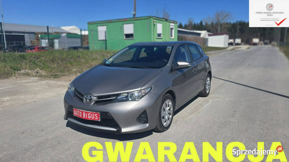 Toyota Auris climatronic ledy II 2012 szary Auris Lębork sprzedam