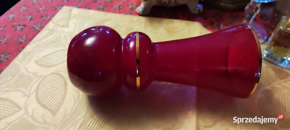 Wazon czerwony szkło Bohemia początek XX wieku dolnośląskie Wrocław sprzedam
