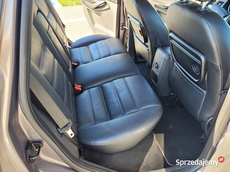 Bogata wersja z napędami 4x4