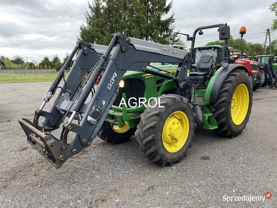 John Deere 5085M ładowacz QUICKE oborak 2012r Biała