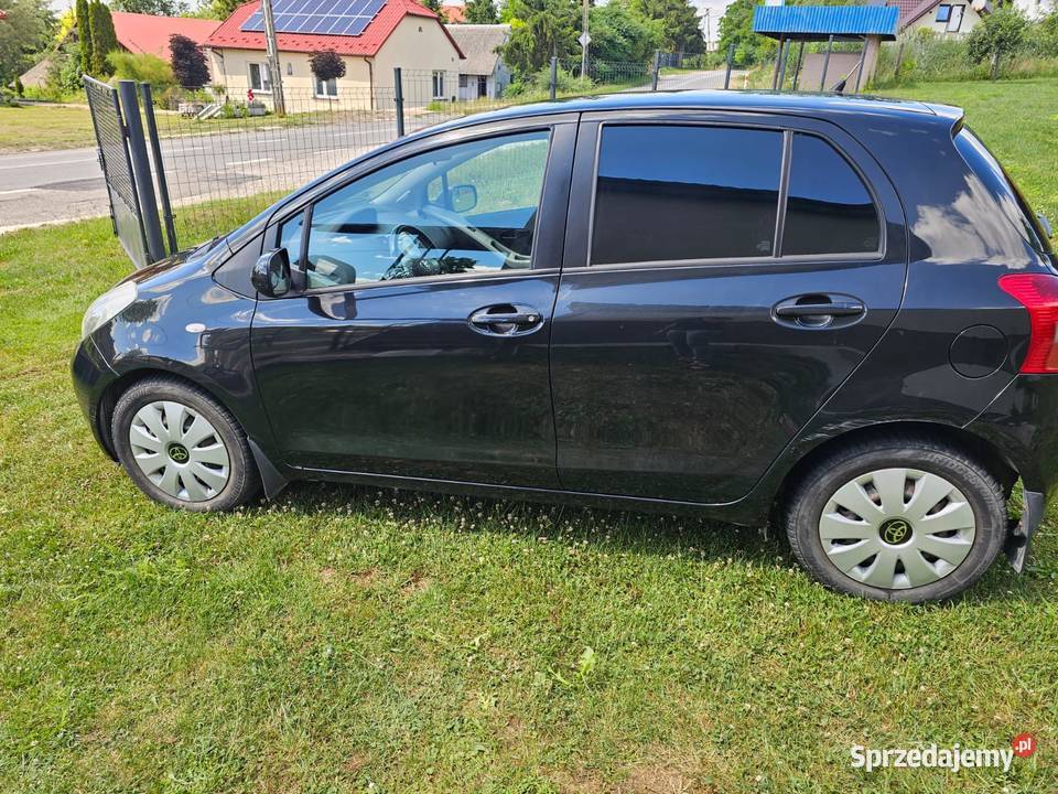 TOYOTA YARIS 13 87 1 właściciel 11 lat immobilizer Miechów sprzedam
