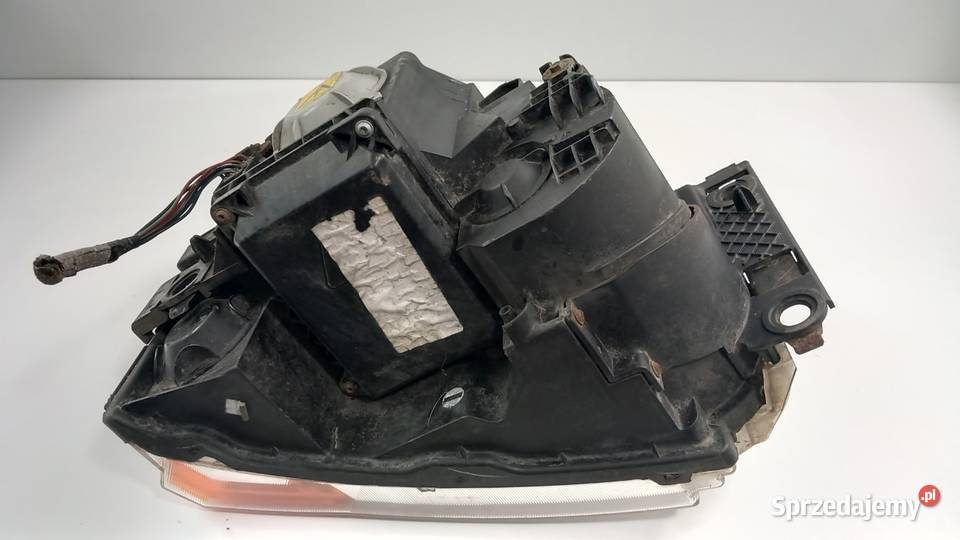 DISCOVERY III LAMPA PRZÓD LEWA EU SOCZEWKA XENON osobowe Zbierkowo