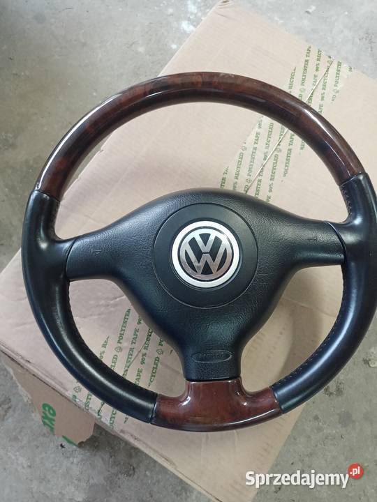 Kierownica drewno piekny stanpassat bora golf iv osobowe Borów sprzedam