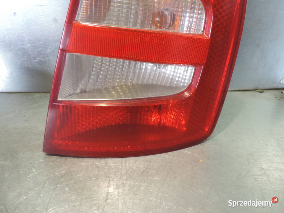 SKODA FABIA 1 HB LAMPA PRAWY TYŁ małopolskie Nowy Sącz sprzedam