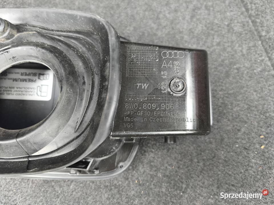 Klapa wlewu paliwa Audi A4 B9 Ostrołęka