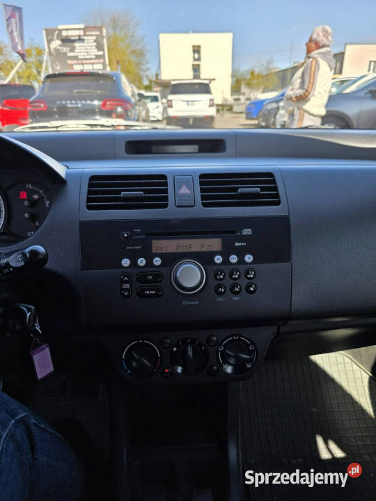 Suzuki Swift 13 Benzyna 92 Klimatyzacja Alufelgi 224528km Słupsk