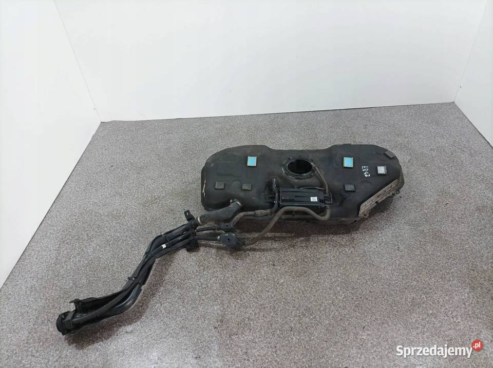 ZBIORNIK PALIWA BAK 10 B 31100H8240 Kia Stonic I