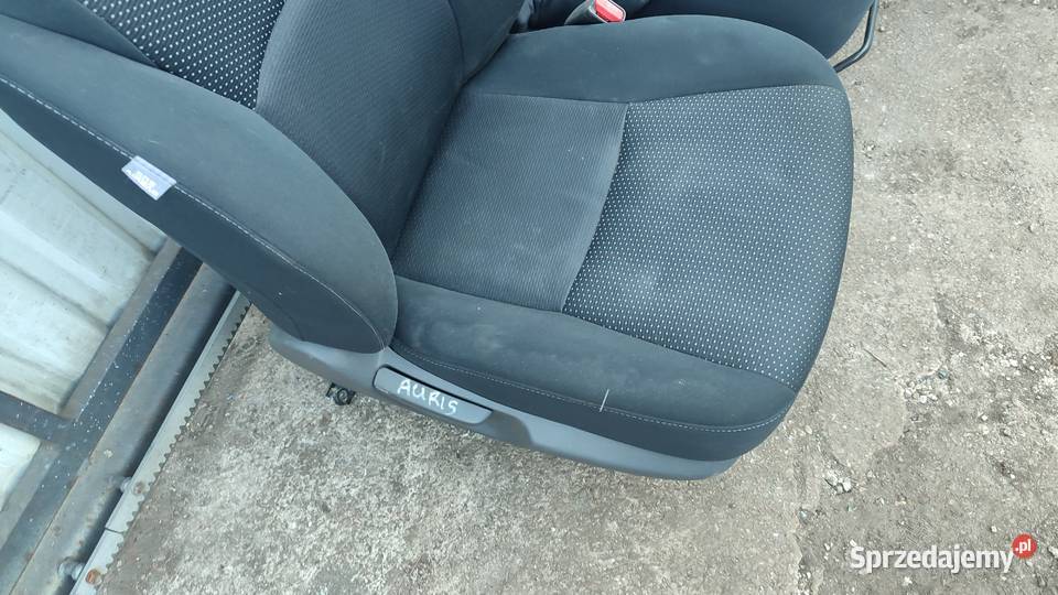 TOYOTA AURIS I LIFT FOTEL KANAPA BOCZKI FOTELE Włoszczowa