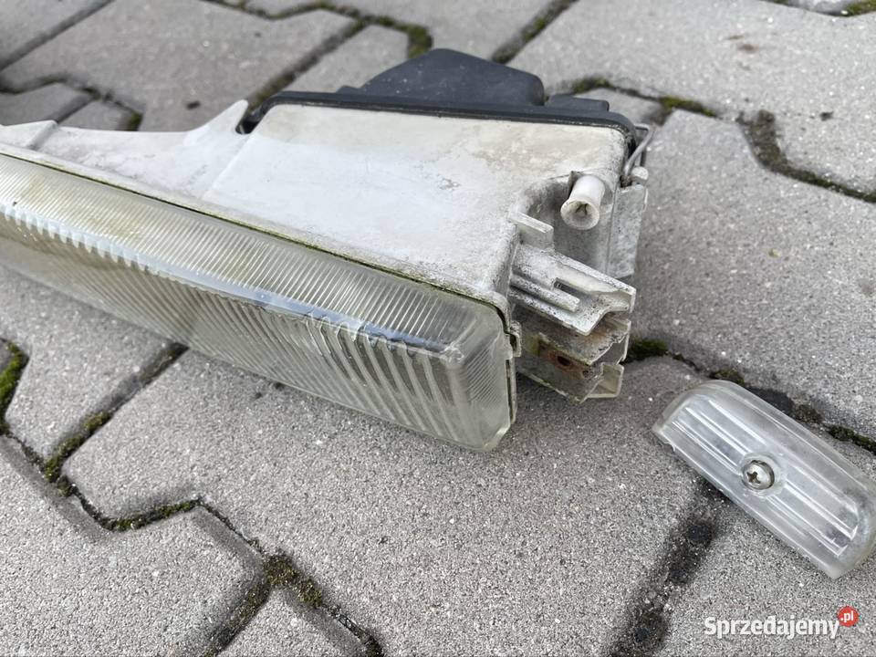 Halogeny Audi 80 b4 komplet z zaślepkami HELLA Chełm