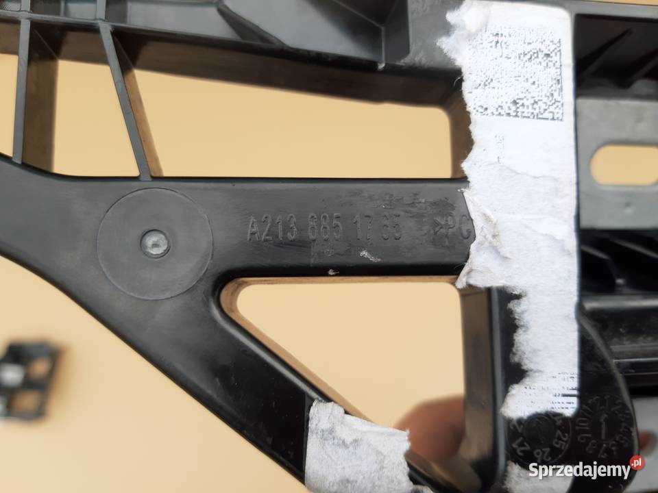 EKLASA W213 KOMBI ŚLIZG ZDERZAKA PRAWY TYŁ Trzciel