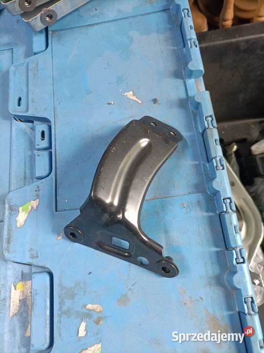 WSPORNIK UCHWYT PRAWY BŁOTNIKA AUDI Q7 II osobowe Karoseria Luzino