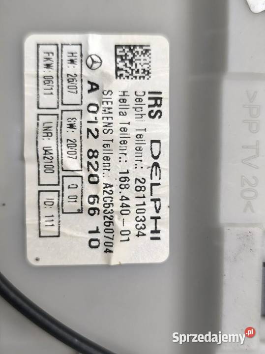 LAMPKA PODSUFITKI KABINY MERCEDES ECLASA W212 osobowe wielkopolskie