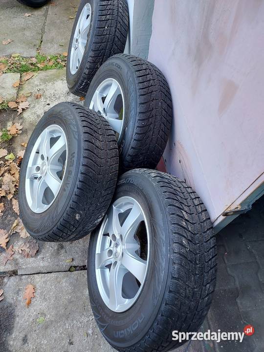 Alufelgi z oponami zimowymi Nokian do Hyundaya Średnica 16" Gliwice