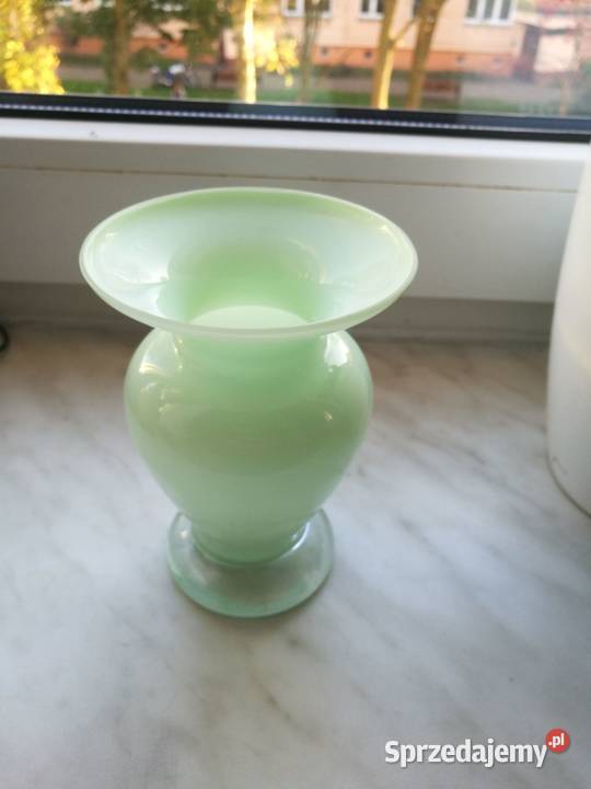 Pistacjowy wazonik Huta Antyki, Sztuka, Kolekcje