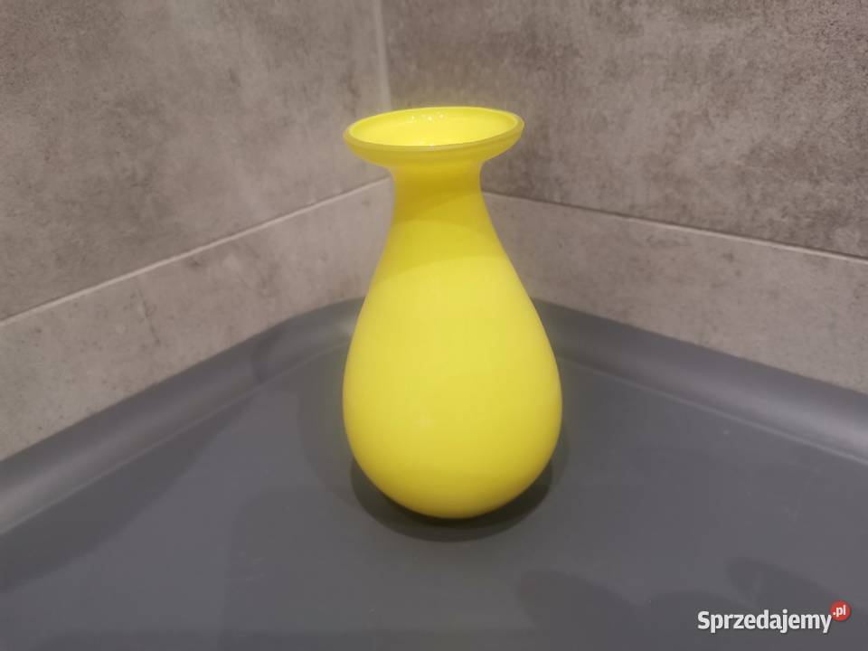 Stary mały żółty wazon design PRL Siemianowice Śląskie
