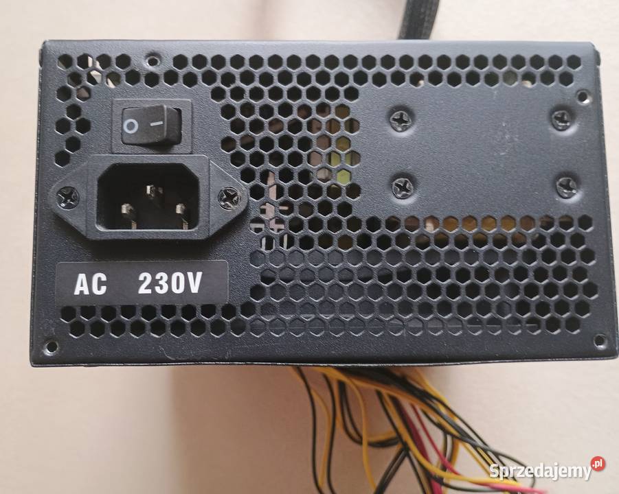 Zasilacz do komputera 650W Obudowy i zasilanie Podzespoły bazowe Łódź