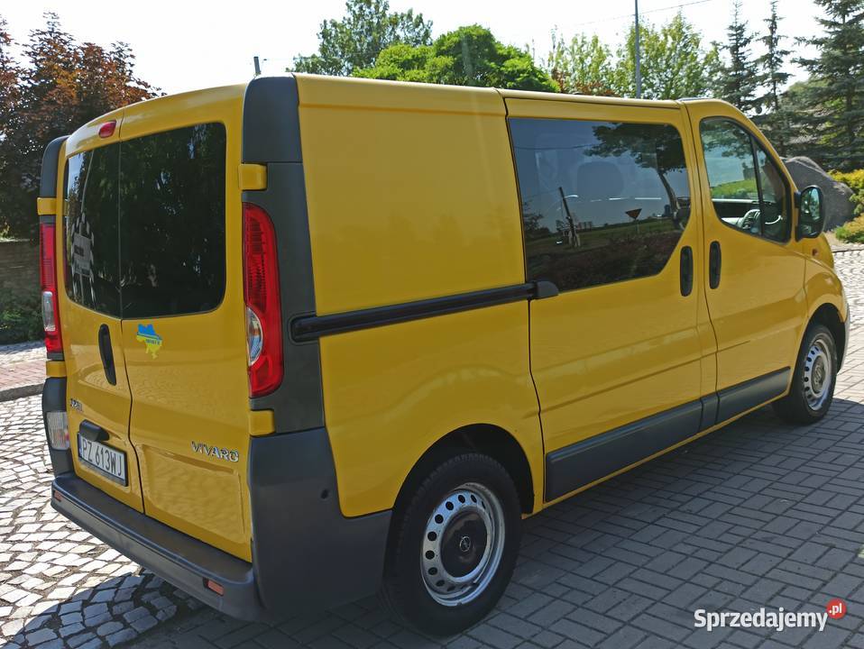 Opel Vivaro Brygadówka 6 miejsc lift 2008 stan
