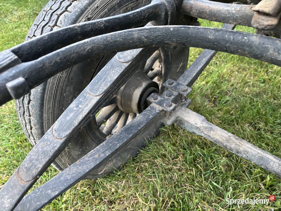 Bryczka przedwojenna rzemieślnicze koła stan Pozostałe Biłgoraj sprzedam
