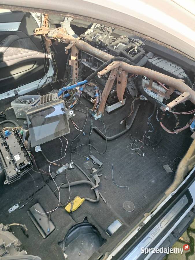 Sprzedam bmw 5 f10 polift 2014 Nowe Miasto Lubawskie