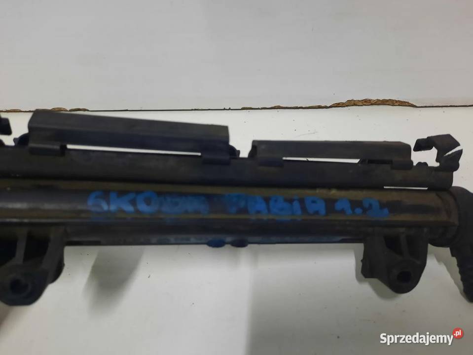 SKODA FABIA 12B LISTWA WTRYSKOWA 03E1333203X Włoszczowa sprzedam