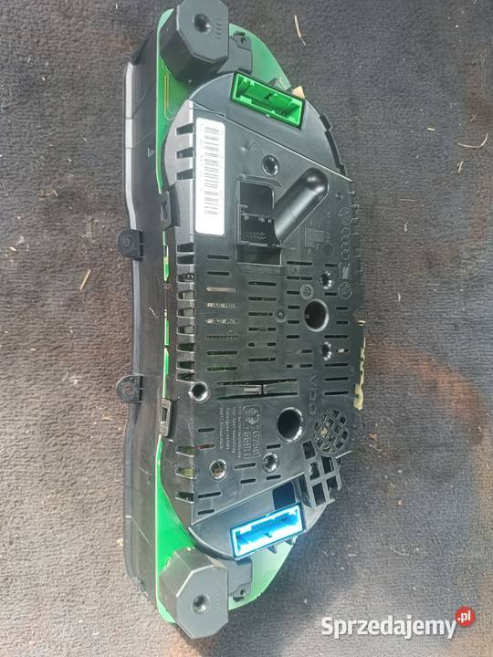 Licznik 8D0 919 880 N VDO Audi A4 B5 a351 osobowe Pozostałe