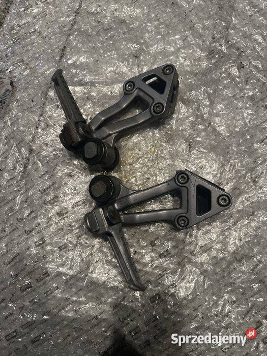 Kawasaki ZZR 1100 Set Prawy Lewy podnóżek wielkopolskie Poznań