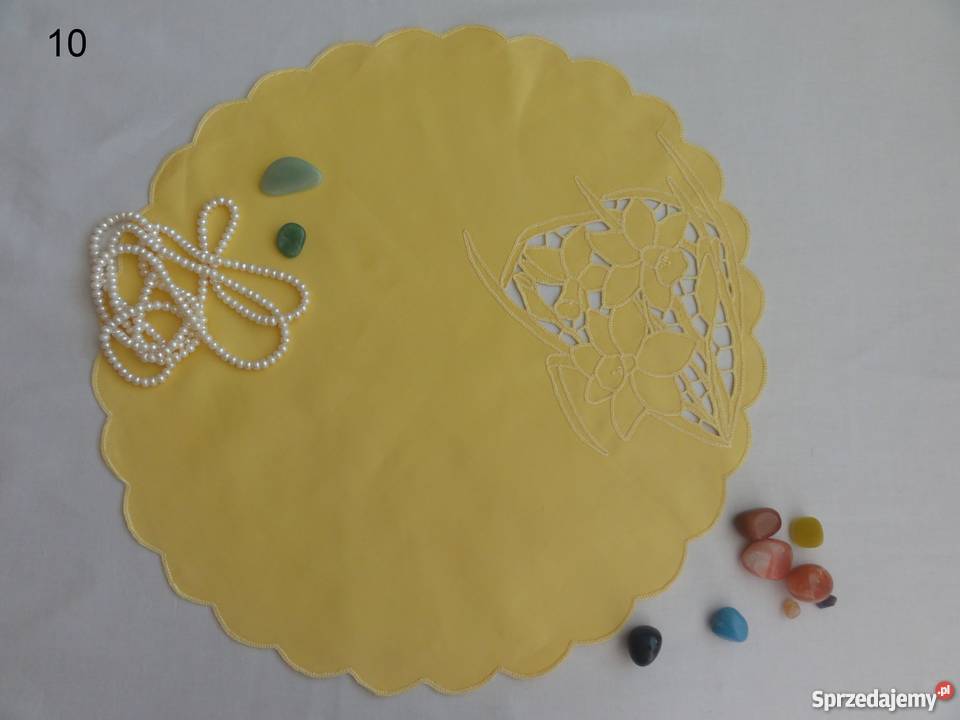 Serwetki kolorowe żółte wyszywane haft Richelieu lubelskie Lublin