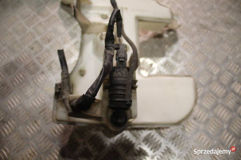 ZBIORNICZEK SPRYSKIWACZY CITROEN C5 III X7 sprzedam