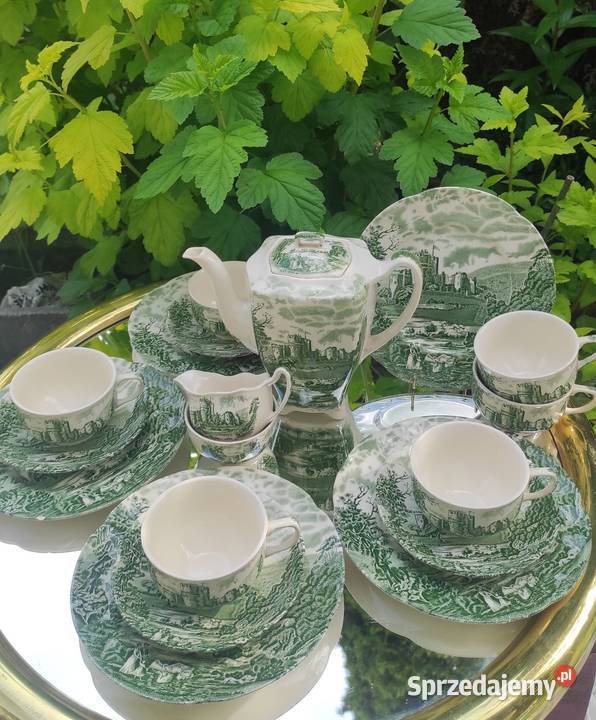 0LD ENGLANDCASTLE STORY Pabianice