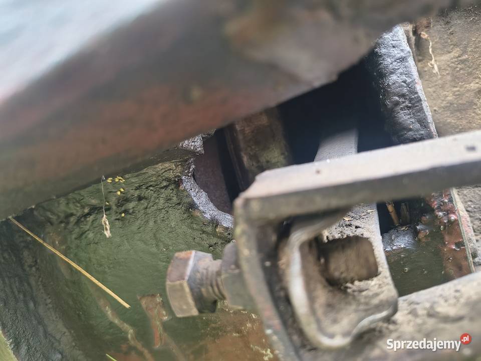 Traktor sam pozostałości Mystków sprzedam