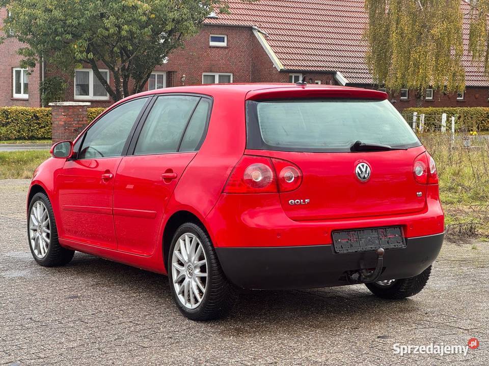 Volkswagen Golf 5 16 mpi automat super kolor Rok produkcji 2006 Łuków