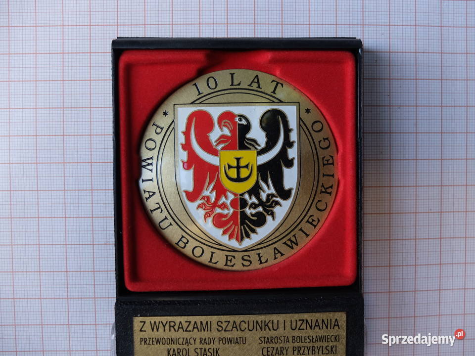 Pamiątkowa plakieta 10 lat powiatu wielkopolskie