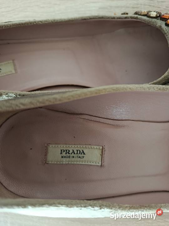 Szpilki Prada Vintage beżowe Y2K inna Czółenka Nałęczów