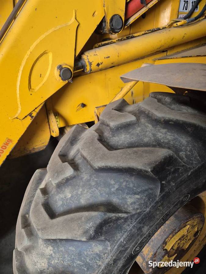 Sprzedam koparkoładowarke JCB 3CX Wojłódzkie Rząśnia