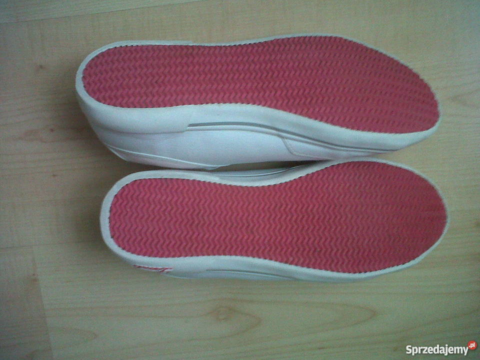 TenisówkiTrampki 39 Lacoste oryginalne nowe Warszawa