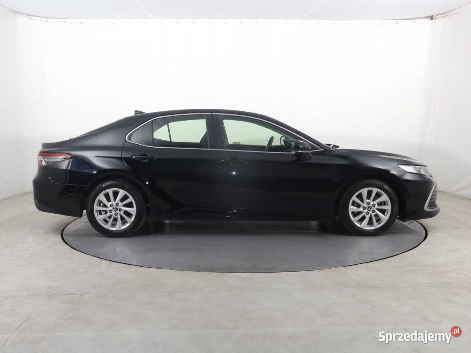 Toyota Camry 25 Hybrid Rok produkcji 2021 Katowice