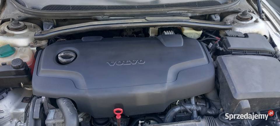Volvo V70 24 D5 185 4x4 AWD HAK Ksenony nieuszkodzony