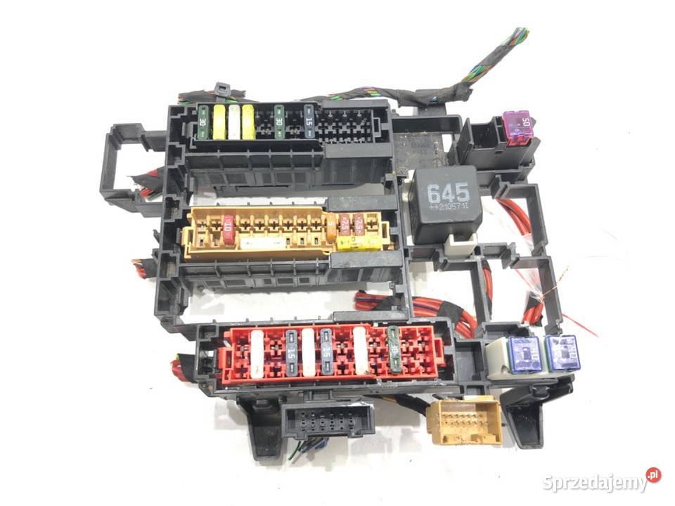 SKRZYNKA BEZPIECZNIKÓW AUDI Q5 FY 80A971845 SUV