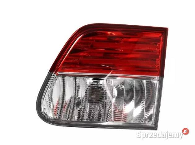 Toyota Avensis T27 1215 Lampa tylna wewnętrzna łódzkie Łódź