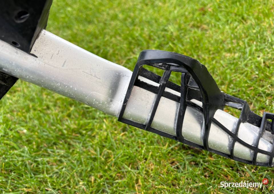 Pas przedni mercedes GLA x156 Oryginał Wzmocnienia, belki i wsporniki dolnośląskie Boguszów-Gorce