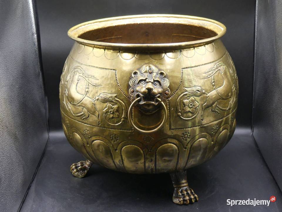 Ogromna mosiężna donica na nóżkach z ozdobnymi