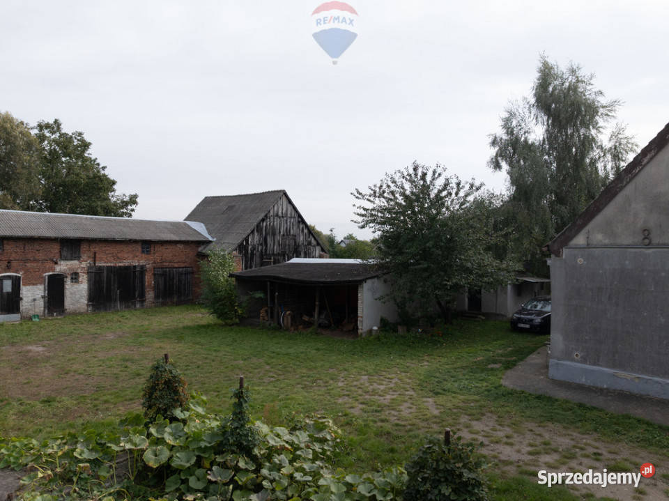 Podrzewie dom zabudowania na dużej działce mieszkalny