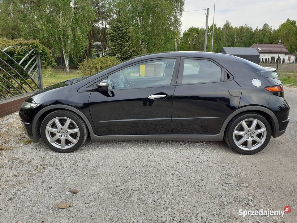 Honda Civic VIII 22iCTDi Executive czarny kujawsko-pomorskie Grudziądz