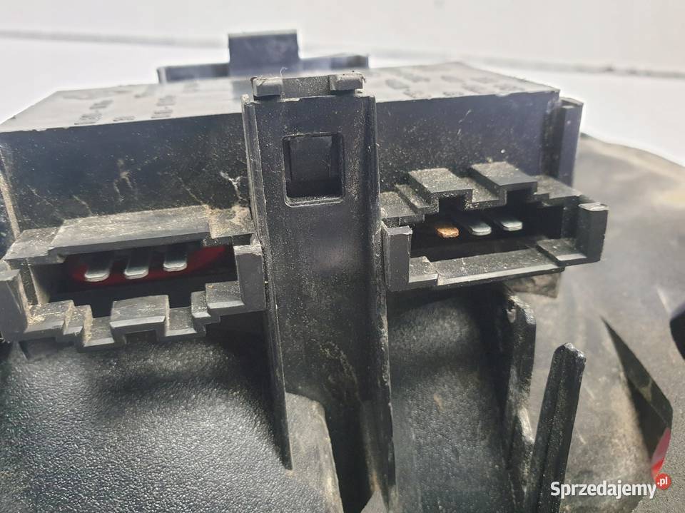 LAMPA Prawy VW Passat B4 sedan TYLNA tył Chełm