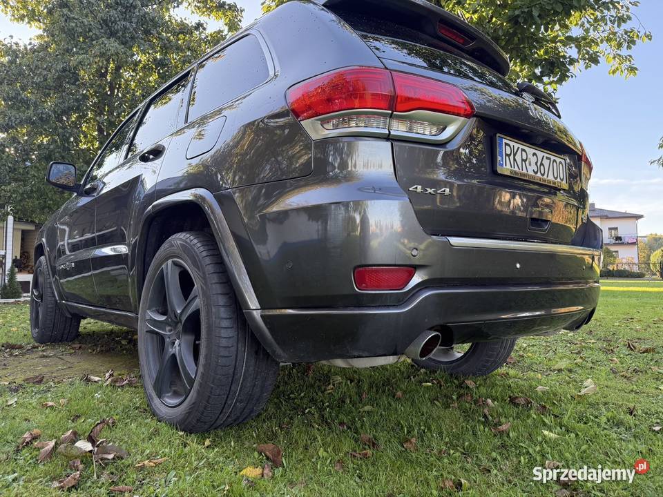 Jeep Grand Cheeroke Sterling Edition 2018 57 V8 360KM Rymanów