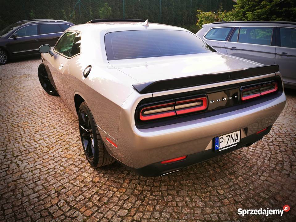 Dodge Challenger SXT Plus 36 V6 Automat 2018 40 Rok produkcji 2018 Wiry