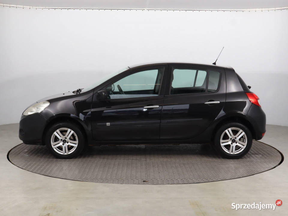 Renault Clio 12 TCe centralny zamek Bielany Wrocławskie