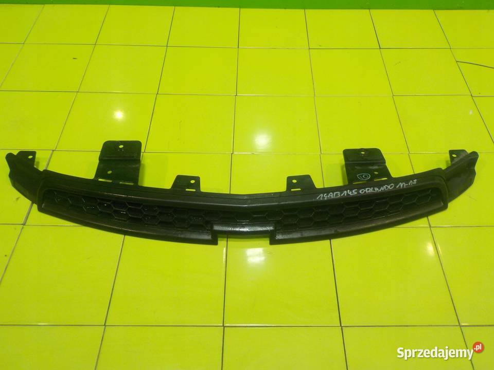 CHEVROLET ORLANDO 18 B 13r 5D atrapa grill Suków